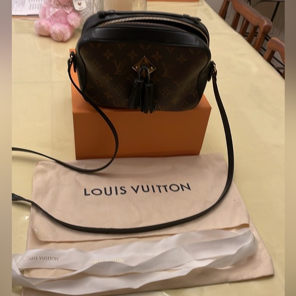 Louis Vuitton Saintonge - Picture 4 of 15